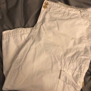 Size 14 Banana Republic capris
